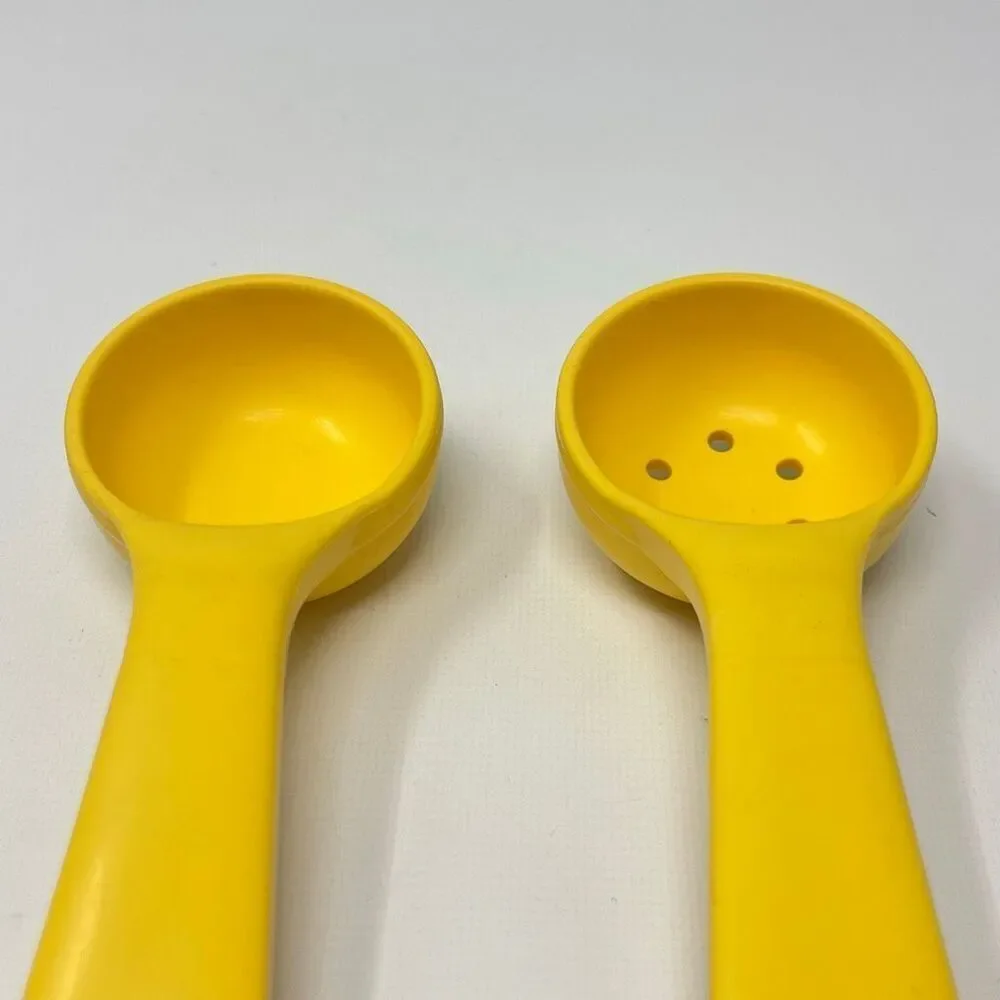 Carlisle 4921 & 4923 1 oz 30ml Yellow Short Handle Portion Spoon Lot of 2